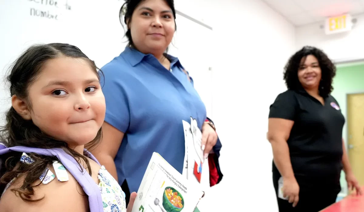 Art teacher Mrs. Jackeline Maldonado, on far right, meeting with Vanessa Esparza, 7, going into the 2nd grade, and her mom Amanda Esparza during the Dreamers Academy open house on Wednesday, August 6, 2025. Dreamers Academy is a dual-language public charter school located in north Sarasota that opened in 2021. Continuing it's expansion, the school is projected to have 1,200 students by the year 2028 with grades K‑8. For more information visit dreamersacademy.org
— Thomas Bender/Sarasota Herald-Tribune